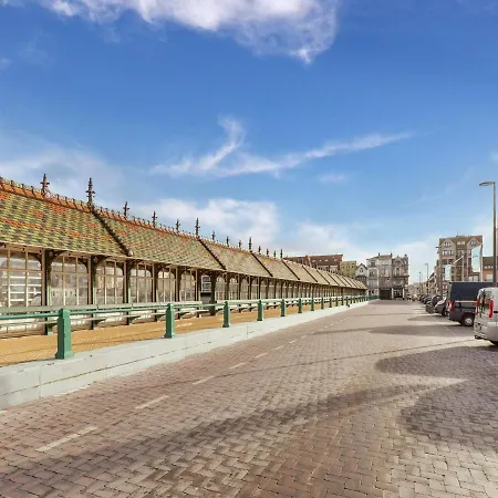 Daire Duplex Located In The Market Square Blankenberge